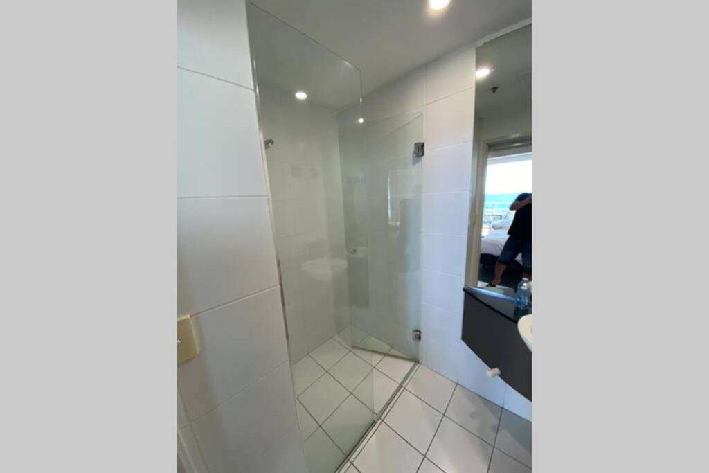 Ocean Bliss - Top Floor Beachfront Studio With Amazing Views ! 马库拉 外观 照片