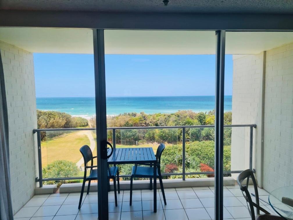 Ocean Bliss - Top Floor Beachfront Studio With Amazing Views ! 马库拉 外观 照片